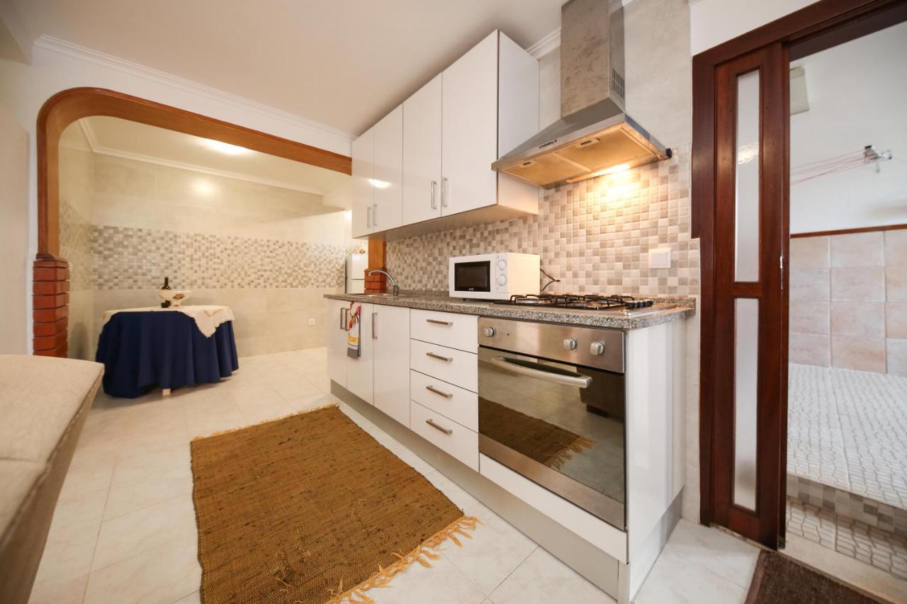 Ferienwohnung Casa Da Tia Laura Nazaré Exterior foto