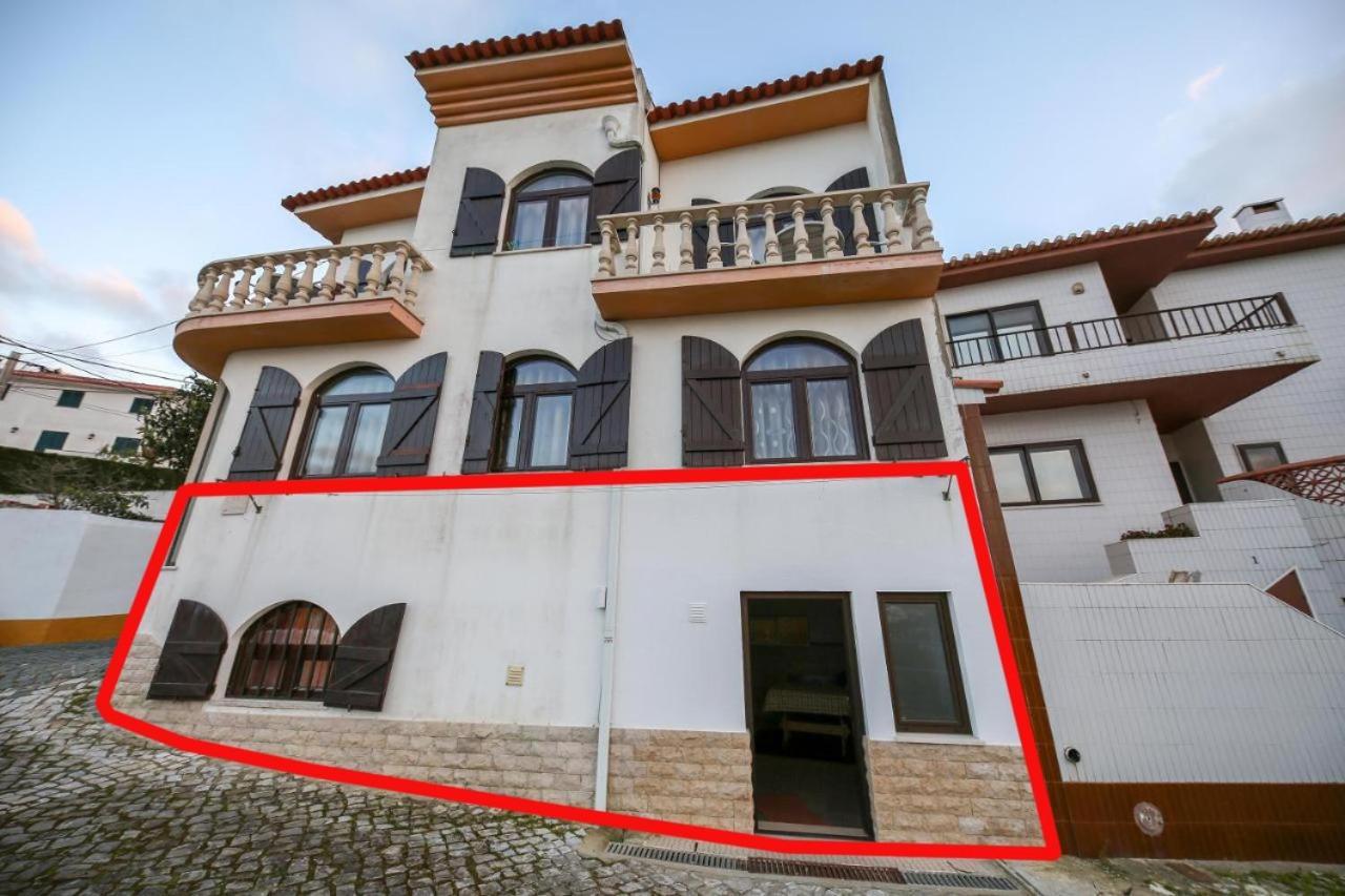 Ferienwohnung Casa Da Tia Laura Nazaré Exterior foto